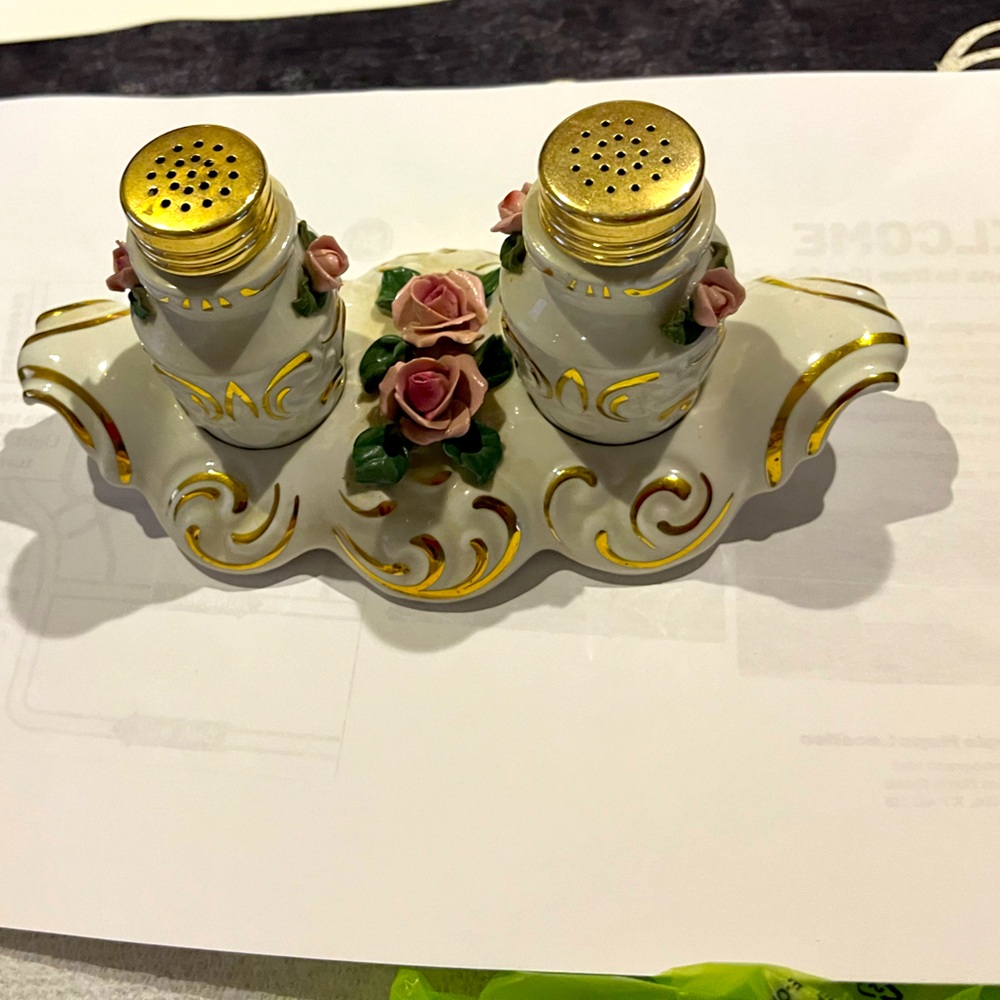 Antique Dresden Porcelain Salt & Pepper Set With Tray Germany